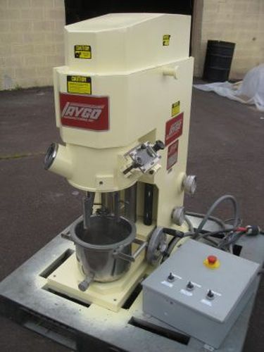 USED JAYGO MODEL MPVDV-10 APPROXIMATELY 10-LITER (2.6418 GALLON) DOUBLE MOTION PLANETARY AND DISPERSER CHANGE CAN MIXER. STAINLESS STEEL CONTACT PARTS. FEATURES INTERIOR SIDE WIPER BLADE, (1)
2-3/4